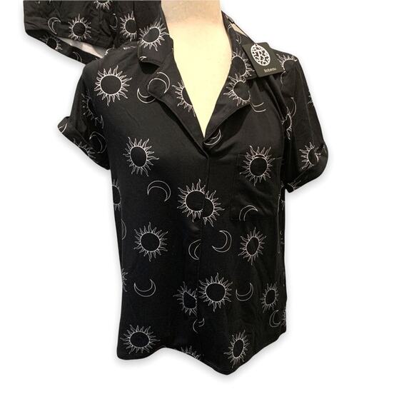 New Bobeau brushed 2 piece printed short set. Size M medium. - Picture 3 of 13